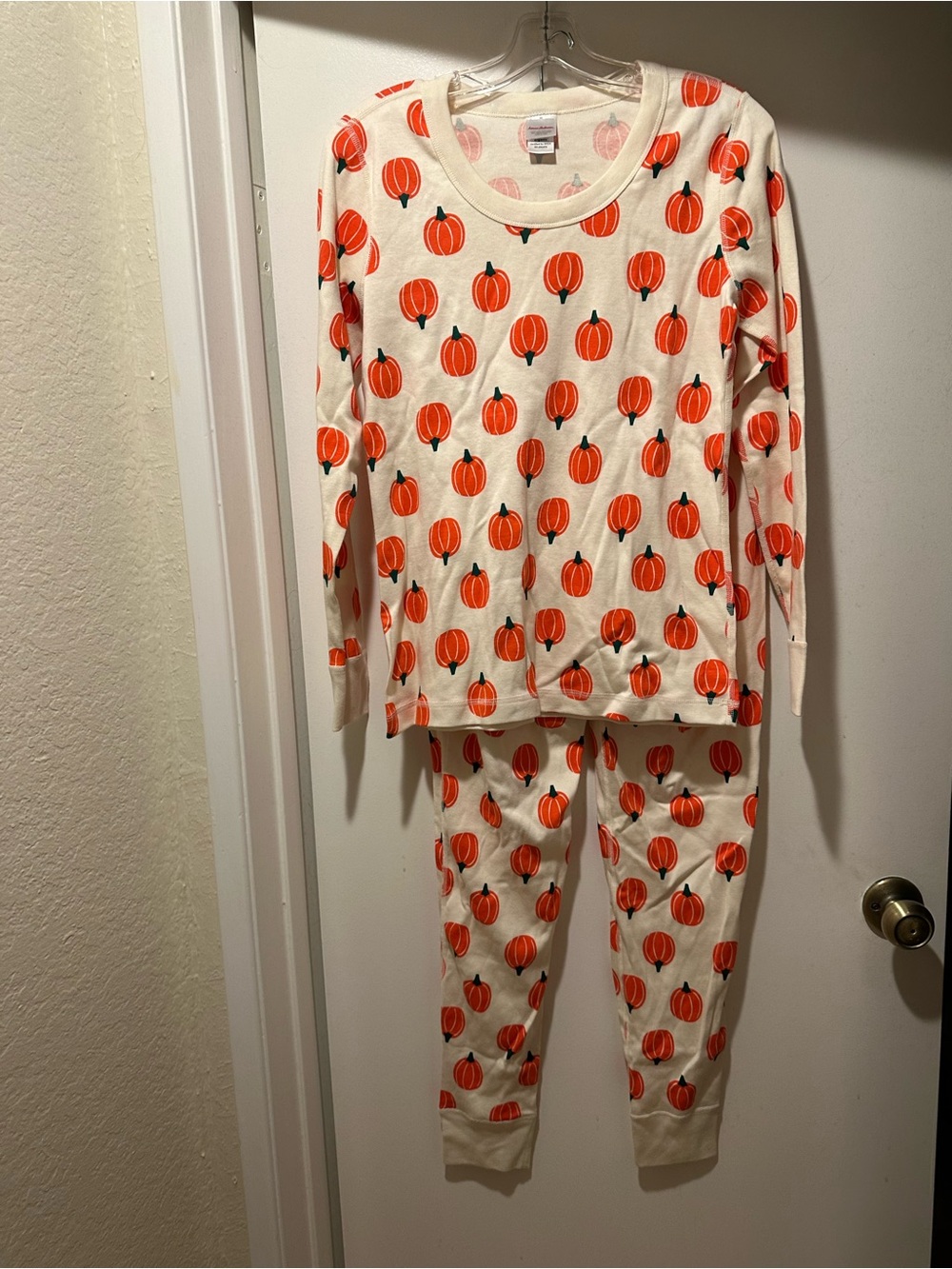 Hanna Andersson Unisex Cream Pajama Set w Pumpkins Size Medium Halloween Fall